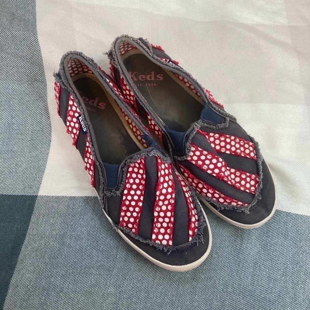 Keds Blue Red And White Polka Dot Slip On Loafers Size 8.5